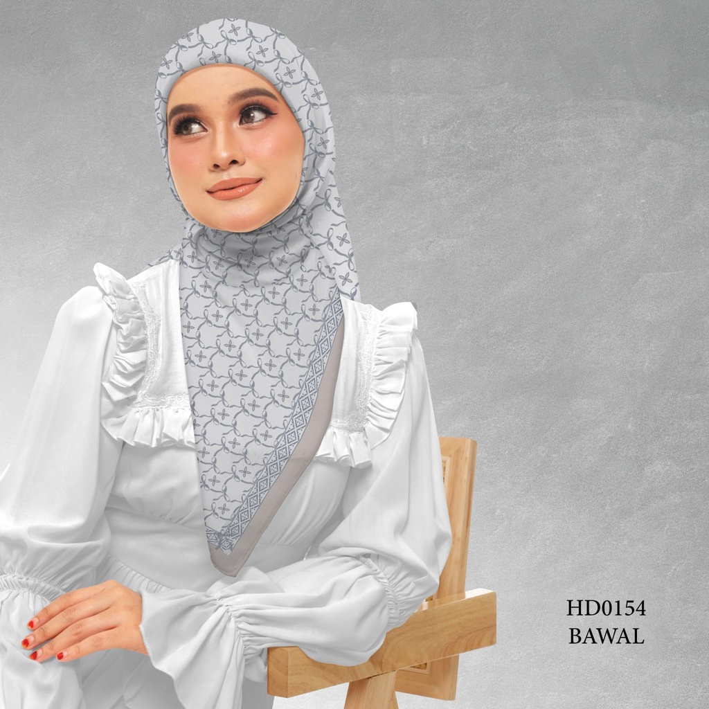 Tudung Bawal (Square Hijab) in HD0154